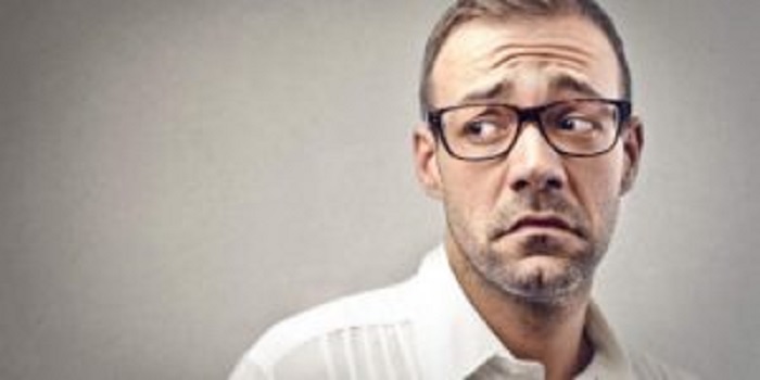 Бажання розради виникає в ранньому дитячому віці, коли за найменшого невдоволення дитина претендує на батьківську увагу. Батьки, звичайно ж, і жаліють, і втішають, і дитина розуміє, що якщо їй погано, то необхідно просто вимагати допомоги.